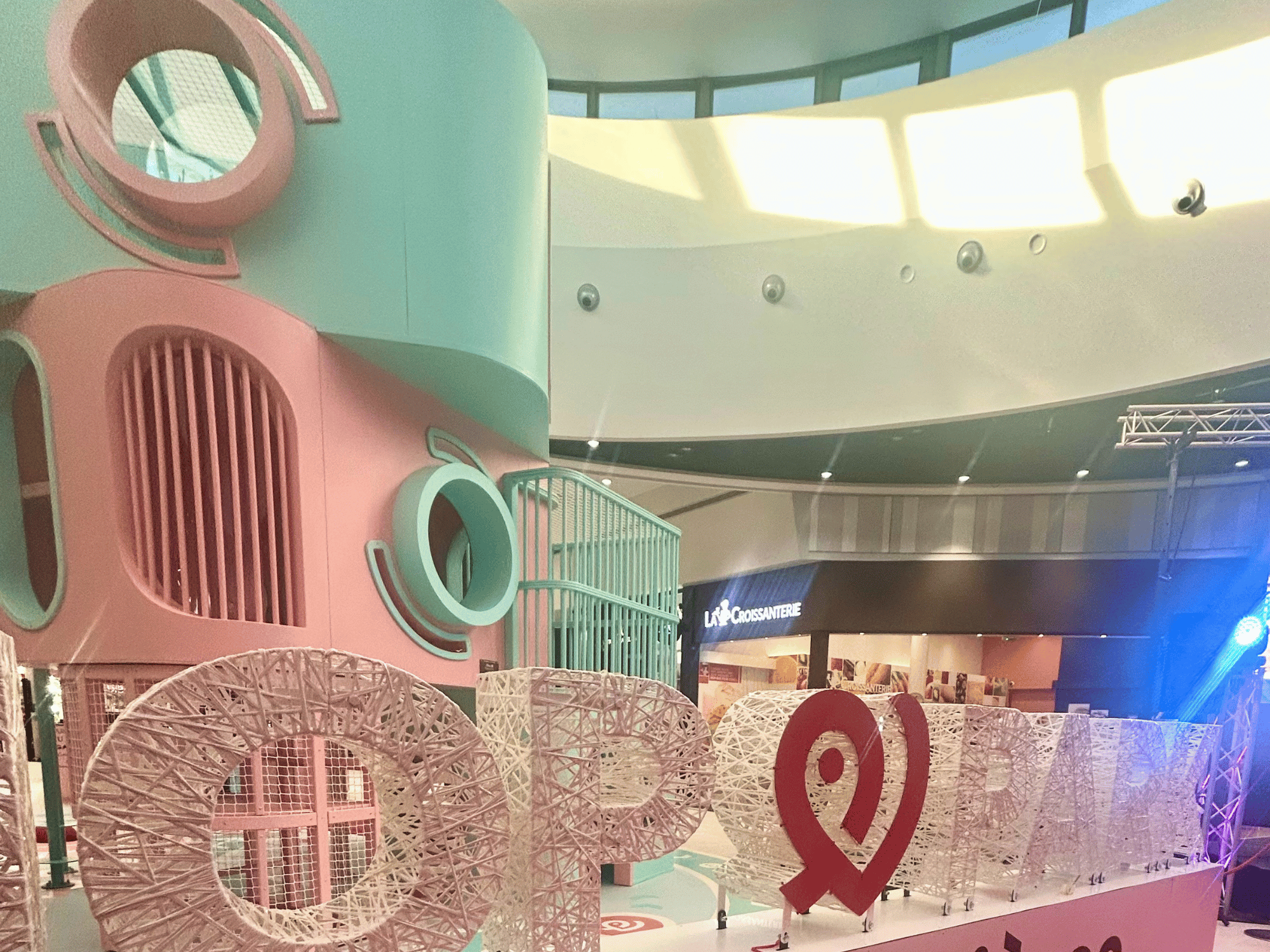 aménagement aire de jeux centre commercial
