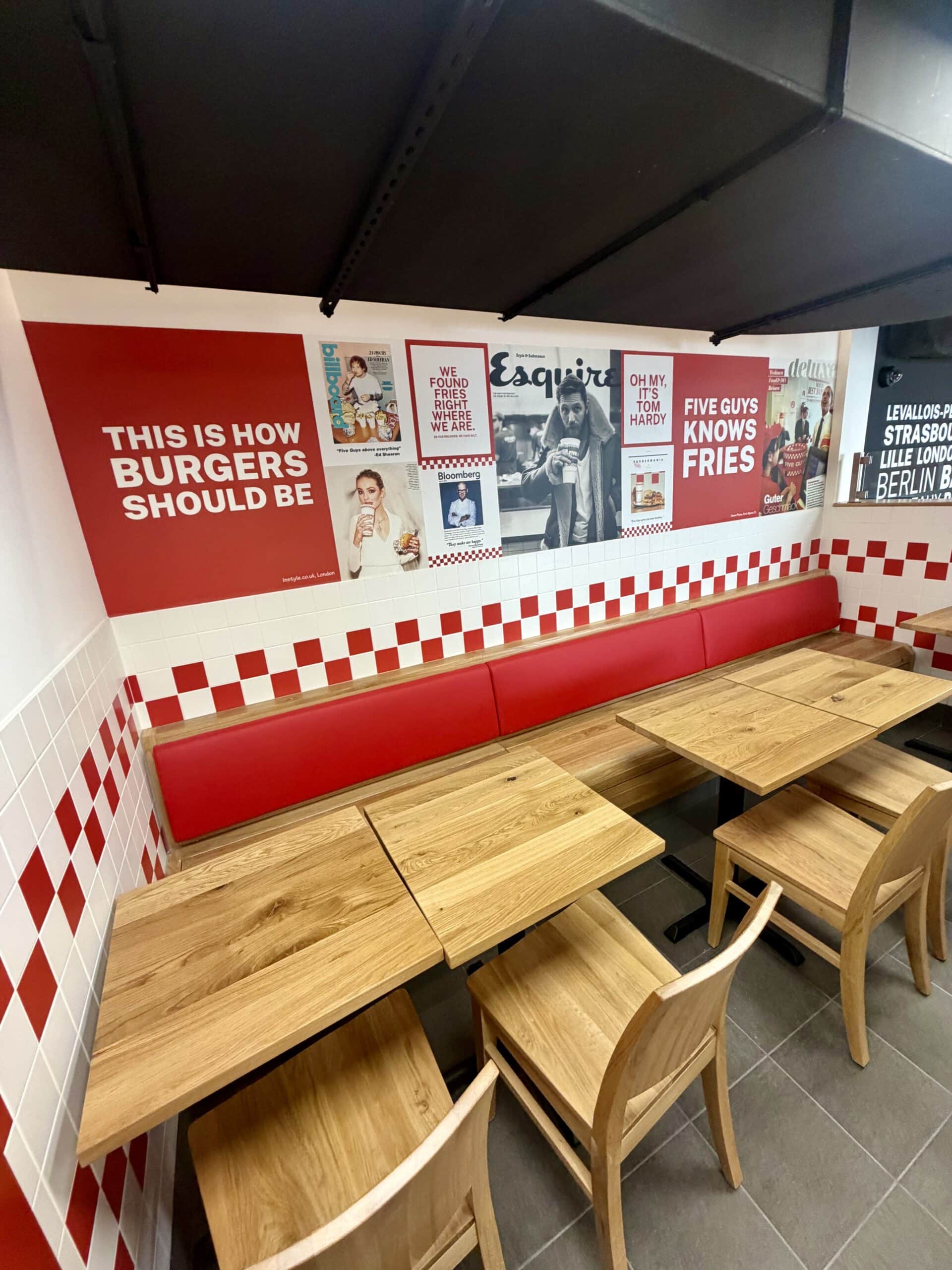 amenagement-restaurant-five-guys-paris-5 Aménagement restaurant Five Guys Paris