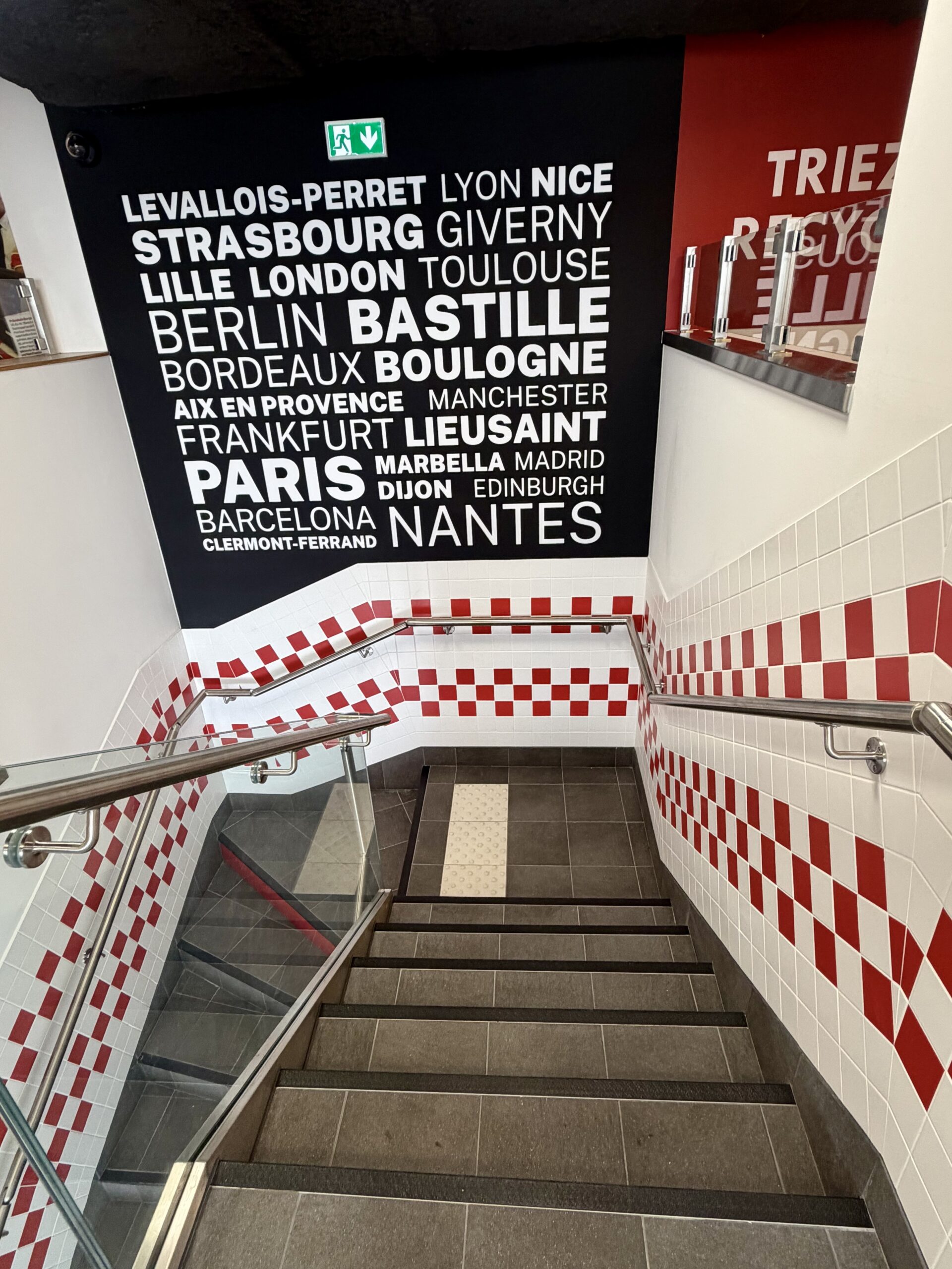 amenagement-restaurant-five-guys-paris-8 Aménagement restaurant Five Guys Paris