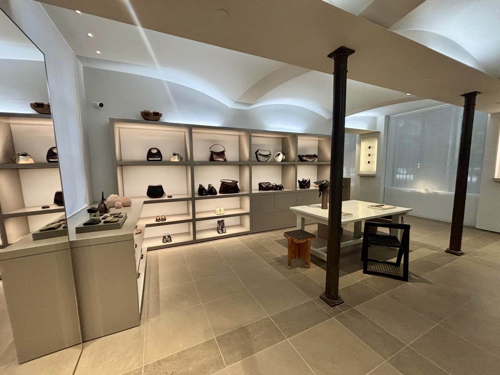 Aménagement boutique Lemaire Paris